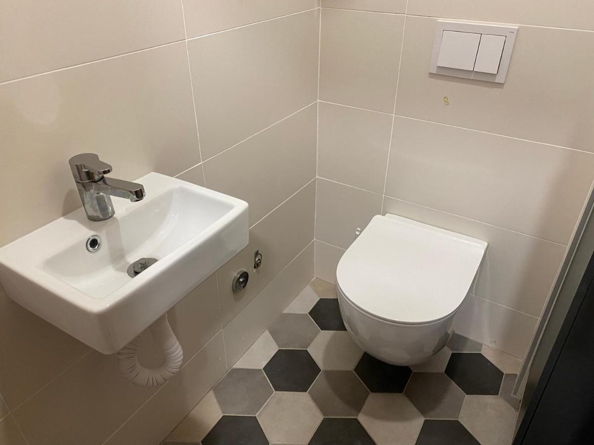 M Plus Residence Pinezici  Luaran gambar