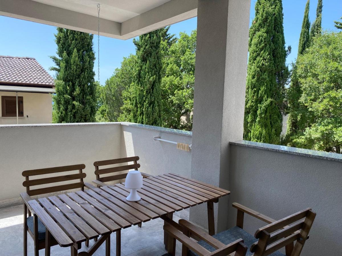 M Plus Residence Pinezici  Luaran gambar