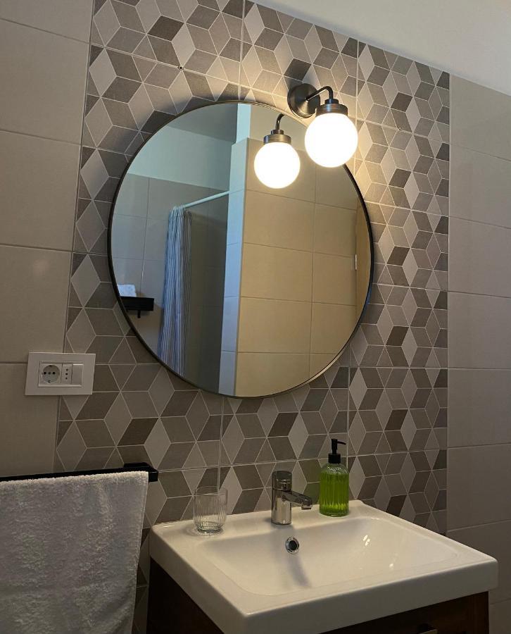 M Plus Residence Pinezici  Luaran gambar
